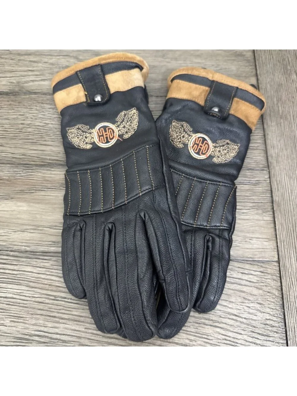 Harley Davidson Woman’s Size XL Leather Gloves With Adjustable Strap